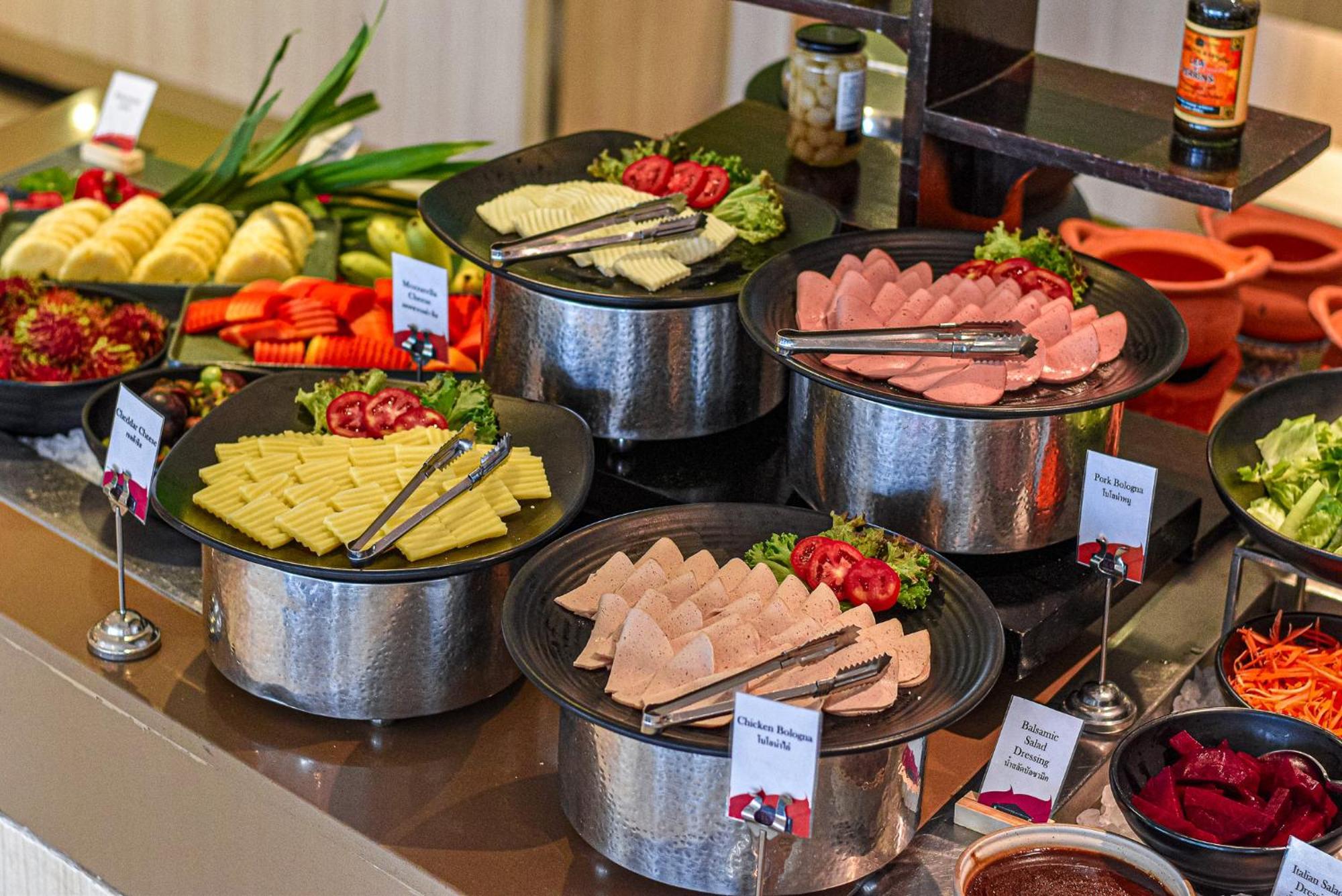 Hilton Garden Silom 4*